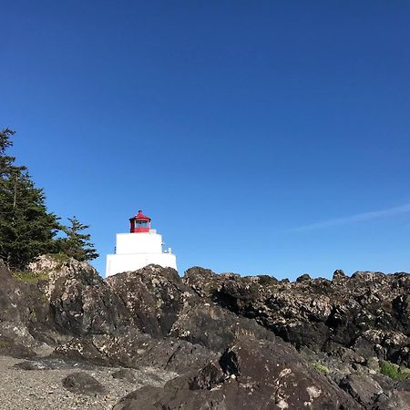 Island West Resort Ucluelet Exterior foto