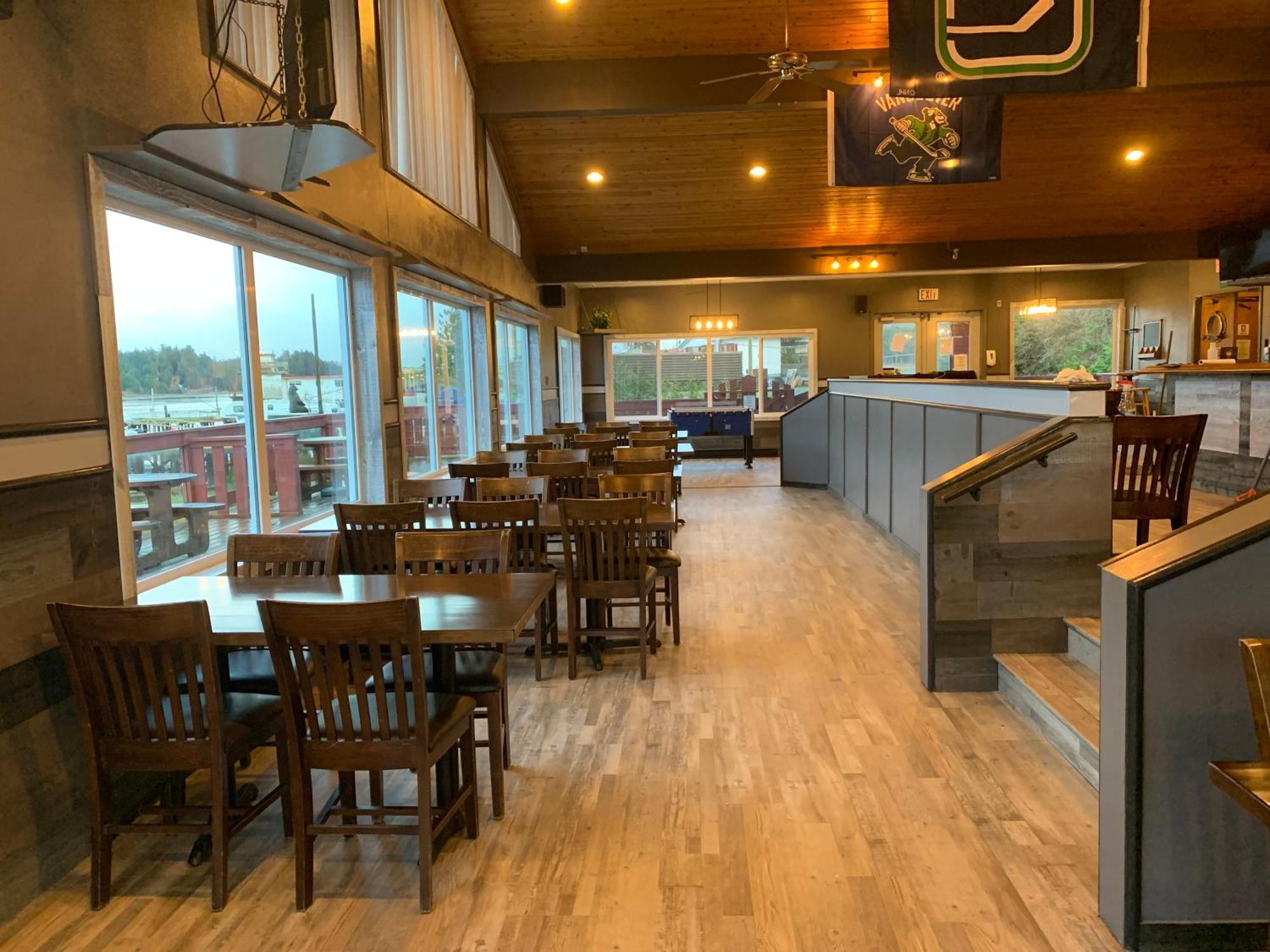 Island West Resort Ucluelet Exterior foto